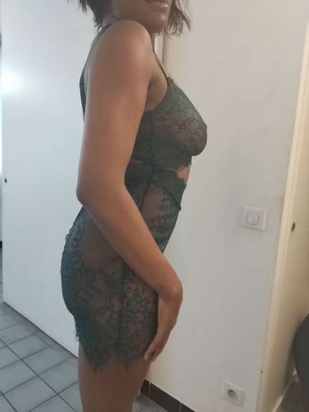  Natacha escorte cherche un sugar daddy