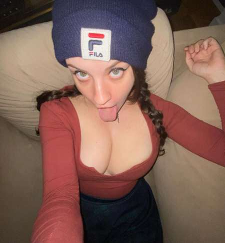  Femme coquine disponible pour massage