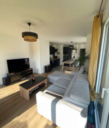 Masseur / escorte boy pour femme