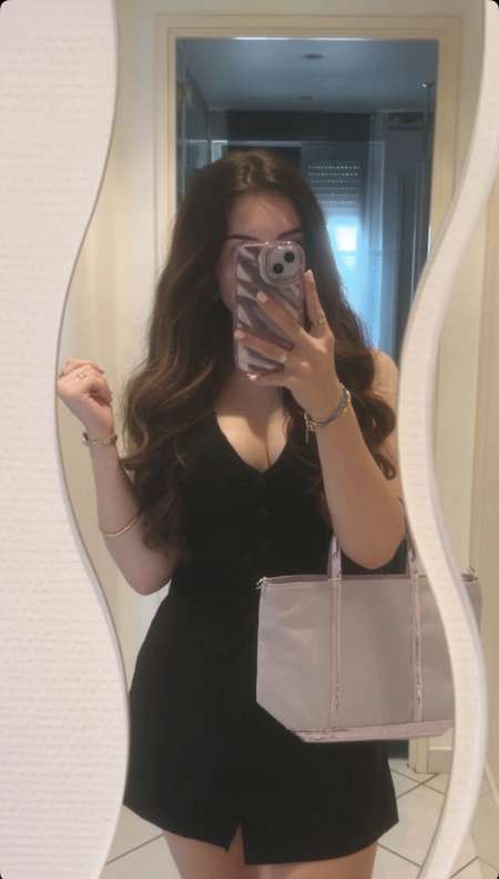  Brune chaude - cam et nudes