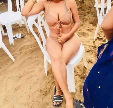 BELLE FEMME COQUINE DE PASSAGE