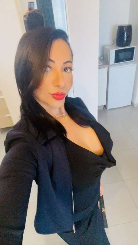 Katia Belle brsilienne