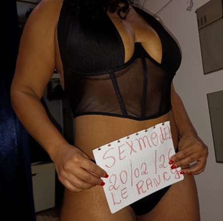 Femme Sexy premier foir Le Raincy