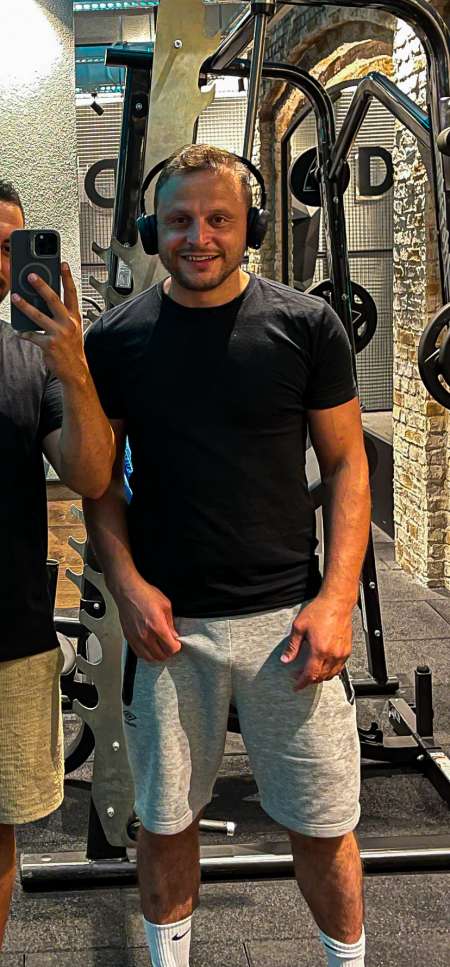 Bonjour bel homme pour rencontrer couple ou femme