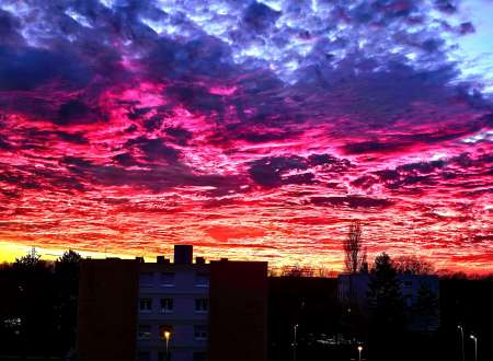 H cherche F discrete