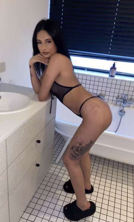 JeuneFrancaiseDispos