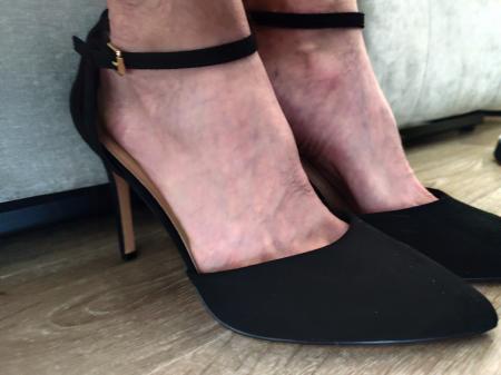 Recherche femme ou trans pour me transformer en femme