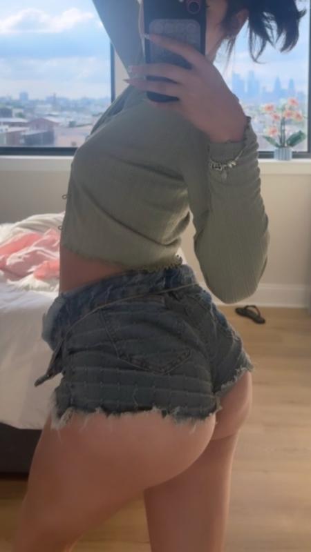 DISPONIBLE POUR Des SansLandemain Coquine